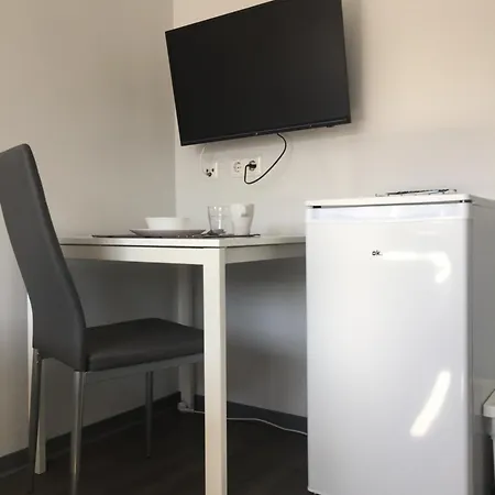 Einzelzimmer Mit Bad Hg 3 * Zwickau