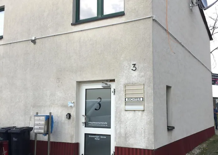 Einzelzimmer Mit Bad Hg 3 * Zwickau