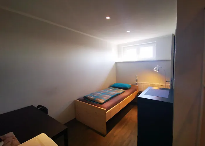 Einzelzimmer Mit Bad Hg 3 Alloggio in famiglia Zwickau